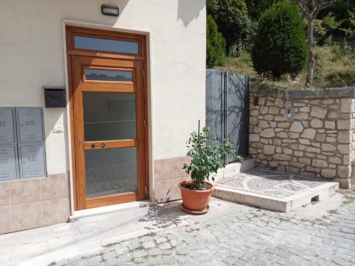 Al Piano Terra Daire Poggio Picenze Dış mekan fotoğraf